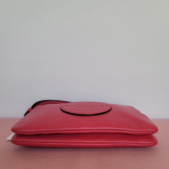 COACH Dempsey Double Zip Wristlet with Patch - Fuchsia color 🎈$98. ⭐ - Picture 7 of 16